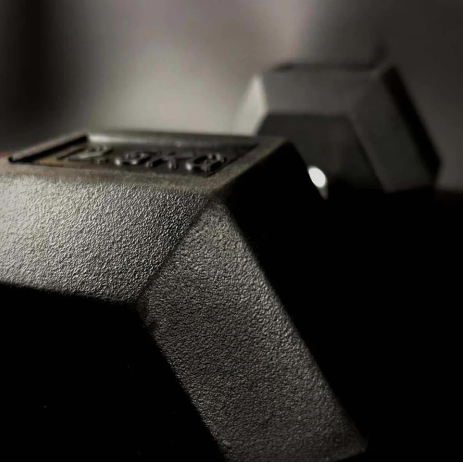 Hex Dumbbells 2.5KG - 30KG - Image 2